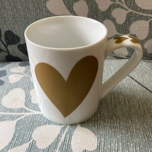 Gold Heart Mug 💛